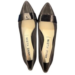 Anne Klein iflex women’s heels. Gently used! Black with a shiny strap on the toe